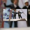 Luken en Soerjadi takelen  megapiano