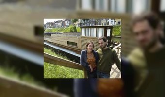 Voormalig vrachtschip nu eco-b&b in Gent