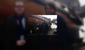 Restaurant en scheepswerf werken samen